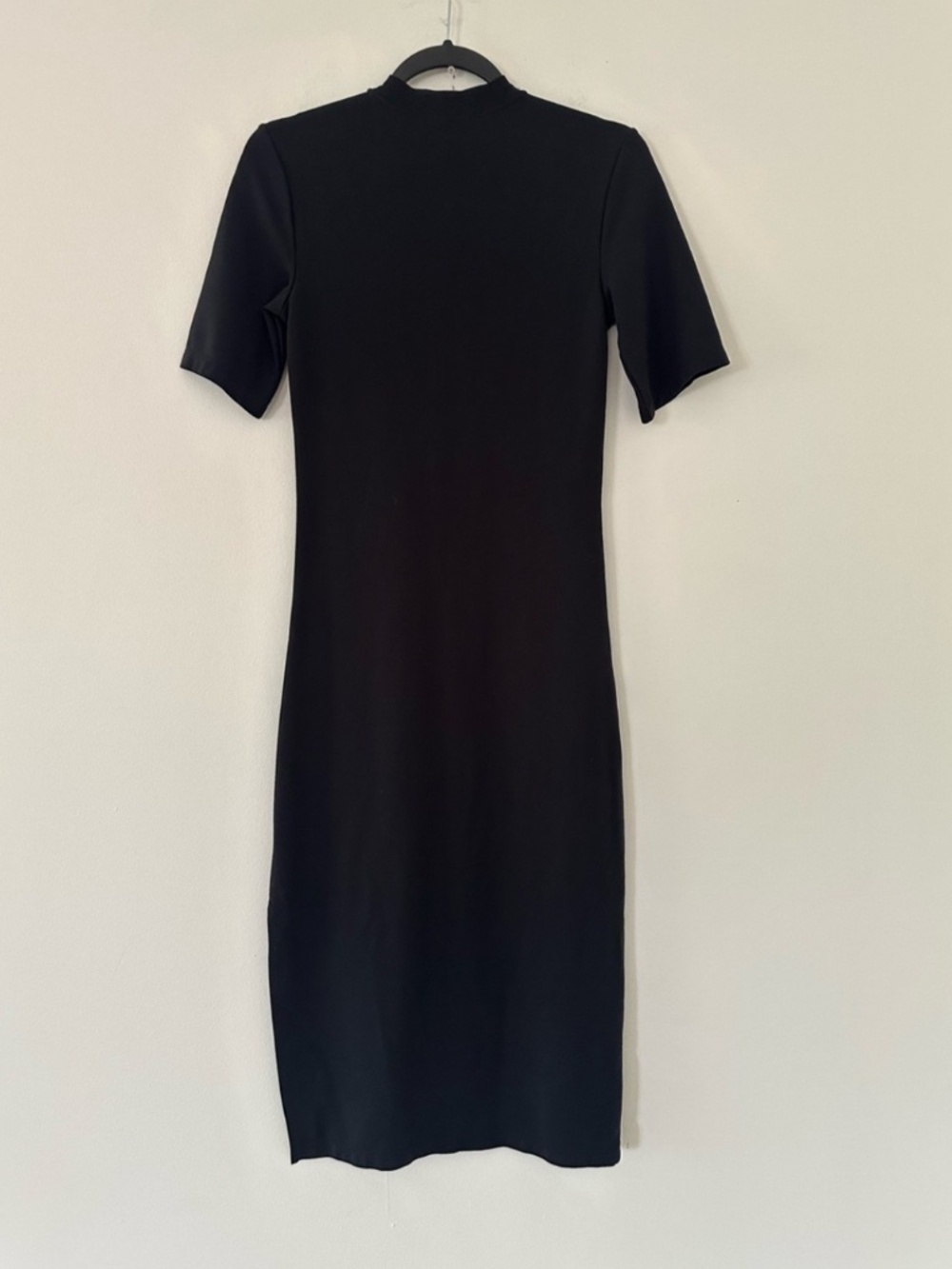 Nike MIDI Dress Chill Knit with Split - Crew Neck, Quarter Sleeve - Picture 3 of 3